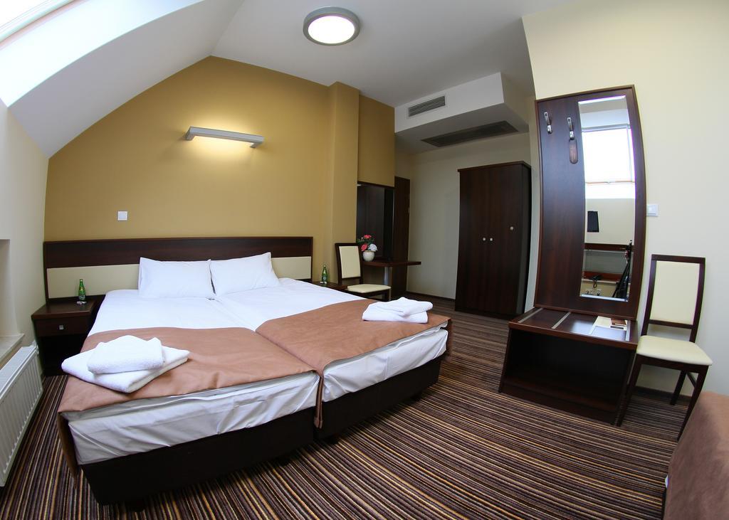 Hotel Aviator Kielce "Business Hotel Medical & Spa" المظهر الخارجي الصورة
